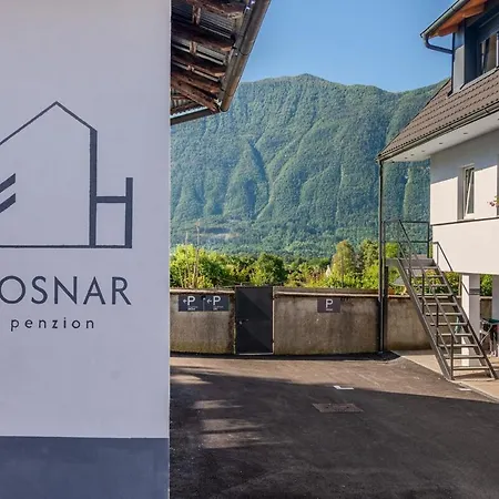Hosnar, Apartma Mucho *